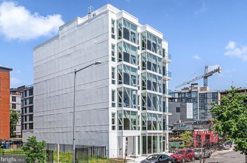 923 V St, Washington DC 20001-4025 exterior