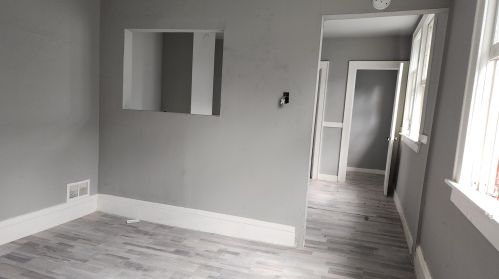 2452 21 St, Milwaukee WI 53206-1557 exterior