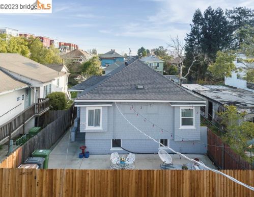 2020 Blake St, Berkeley CA 94704-2604 exterior