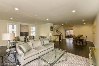 701 Diamond Ave, Alexandria, VA 22301-3040