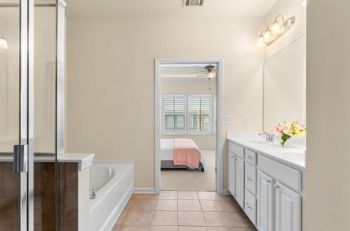 1737 Breyerton Dr, Atlanta GA 30329-4712 exterior