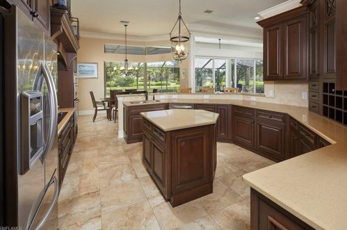 1070 Spanish Moss Trl, Naples FL 34108-2414 exterior