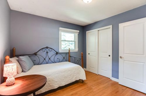 207 County Rd F, Saint Paul MN 55110-3845 exterior