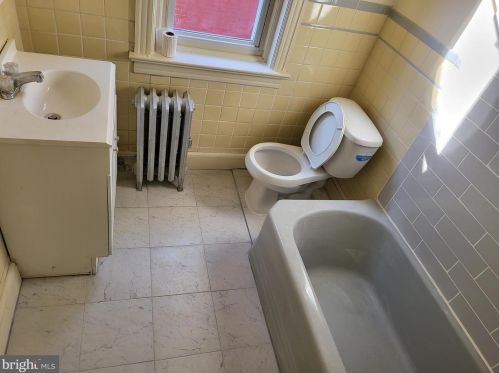 151 Hoffman Ave, Trenton NJ 08618-4007 exterior