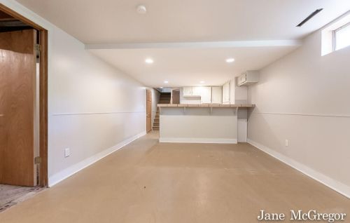 1305 Poulson Rd, Meskegon MI 49445-2532 exterior