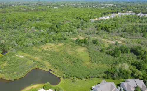 8690 Oakland Hl Cir, Kalamazoo MI 49024-5298 exterior