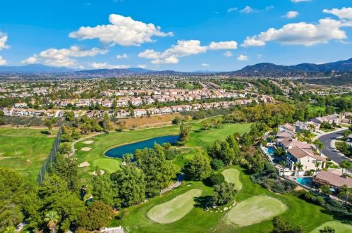 45473 Camino Monzon, Temecula CA 92592-1300 exterior