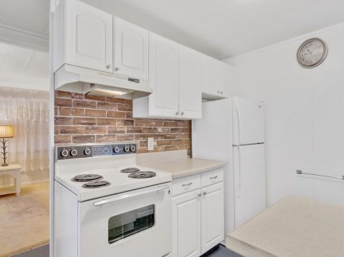 36 Del Prado St, Fort Pierce FL 34952-2850 exterior