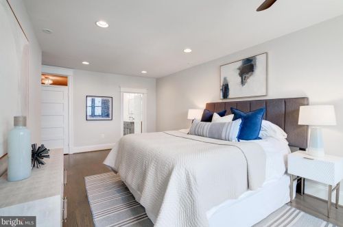 1012 8 St, Washington DC 20002-3621 exterior