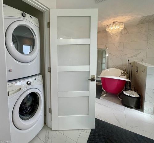 2120 Sandpiper St, Naples FL 34102-1505 exterior