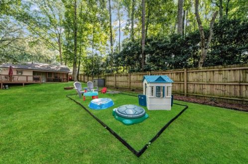 2508 Caladium Dr, Atlanta GA 30345-1325 exterior