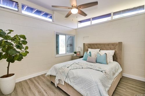 511 Rosslynn Ave, Fullerton CA  92832-2725 exterior