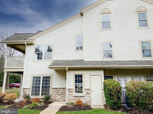 2010 Foxmeadow Dr, Limerick, PA 19468-1568