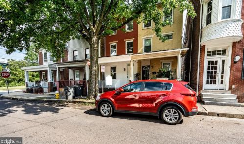 3 Walnut St, Pottstown PA 19464-5418 exterior