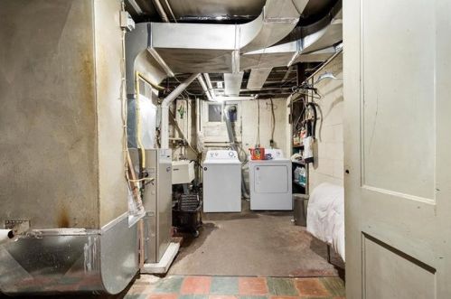 408 Cato St, Pittsburgh PA 15213-4454 exterior