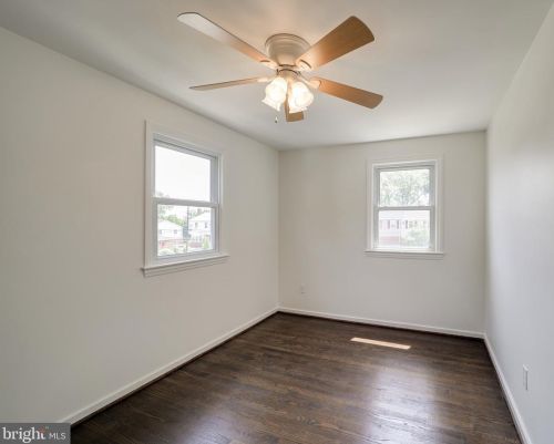 6928 Westhampton Dr, Alexandria VA 22307-1528 exterior