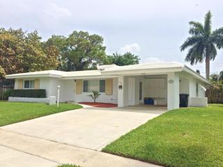1154 3rd St, Boca Raton FL  33486-4556 exterior