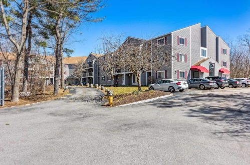 120 Fisherville Rd, Concord NH 03303-2071 exterior