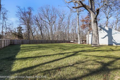 20 Frank Applegate Rd, Jackson Twp NJ  08527-2454 exterior