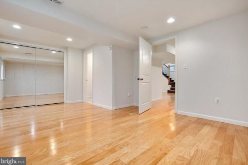 1611 Noyes Dr, Silver Spring MD 20910-2224 exterior