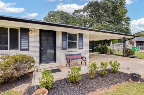 3916 Marvin Lee Dr, Tucker, GA 30084-7513