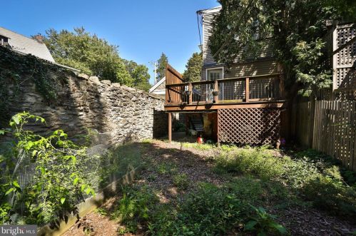 7246 Bryan St, Philadelphia PA 19119-1635 exterior