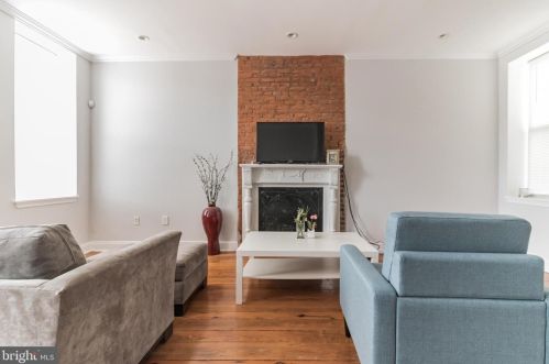 963 6th St, Philadelphia PA  19123-1405 exterior