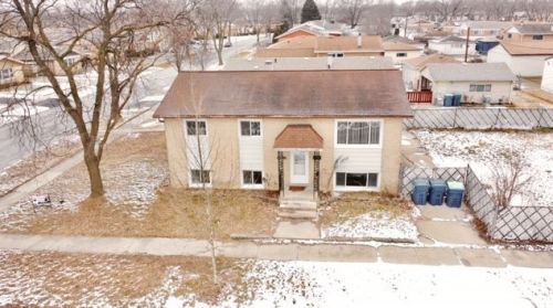 3600 Scott Dr, Chicago, IL 60803-1032