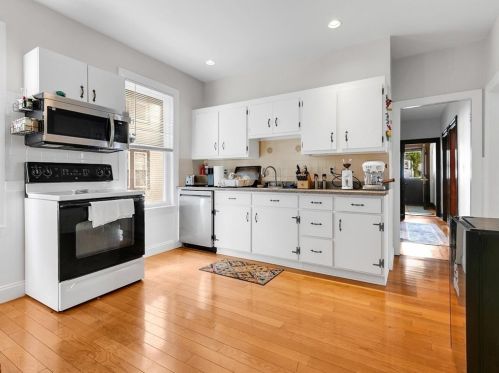 82 Elmira St, Boston MA exterior