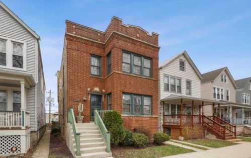 4128 Maplewood Ave, Chicago IL  60618-1126 exterior