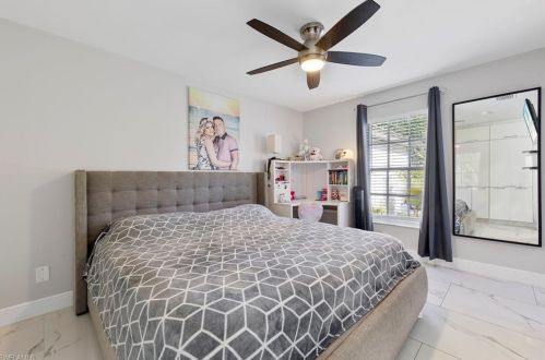 3790 8 Ave, Naples FL 34120-4923 exterior