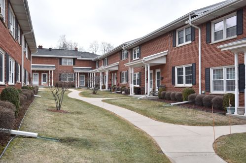 3107 122nd St, Milwaukee, WI 53227-3869