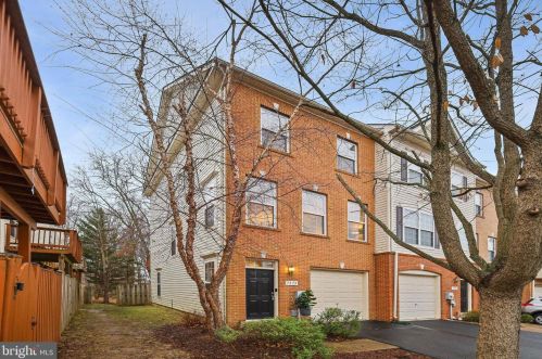 7579 Great Swan Ct, Alexandria, VA 22306-2275