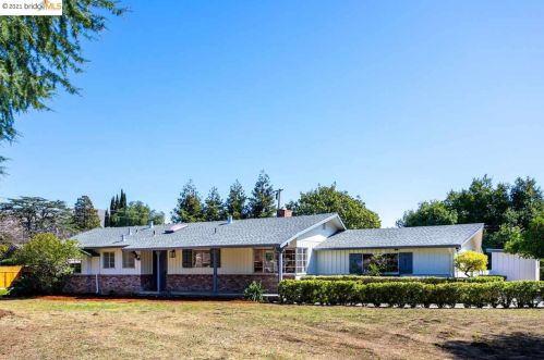 1860 Bailey Rd, Concord, CA 94521-1349