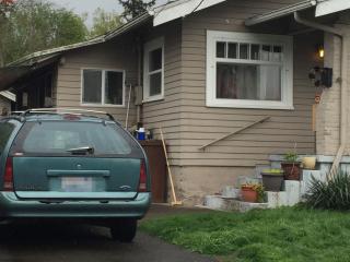 9014 Wygant St, Portland OR  97220-4740 exterior