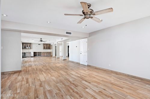 14802 3rd Ave, Phoenix AZ 85027-4747 exterior