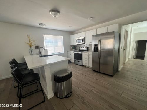 1167 Linden St, Tucson AZ  85719-3549 exterior