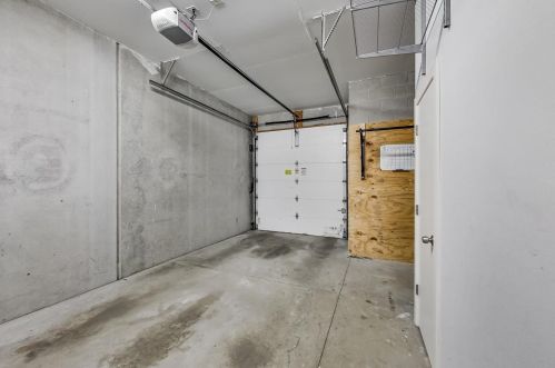 1237 Cottage Pl, Chicago IL  60607-2855 exterior