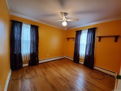 39 Meyer Ave, Poughkeepsie NY 12603-3016 exterior