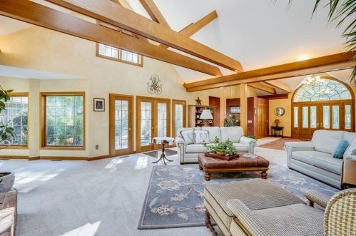 117 Mountain View Dr, Torrington CT 06791-1120 exterior