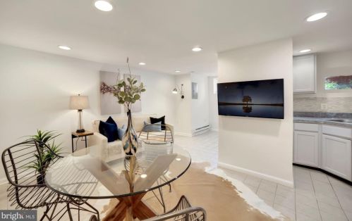 308 T St, Washington DC 20001-1843 exterior