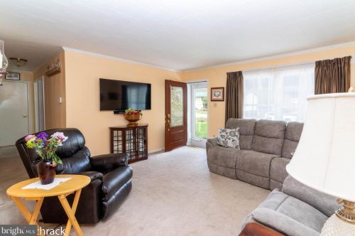 3026 Emmet Ave, Huntingdon, PA 16652-2825