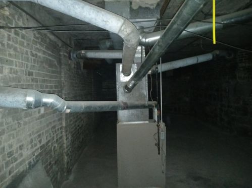 2437 2nd St, Milwaukee WI 53212-2809 exterior