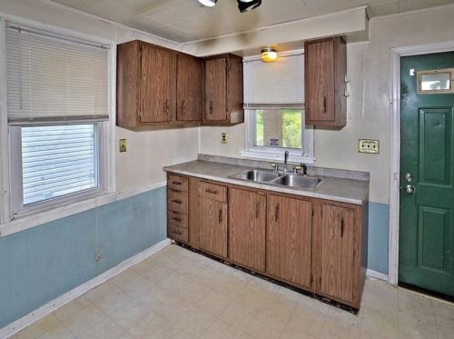 1908 Nash Ave, Pittsburgh, PA 15235-2338