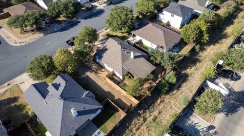 612 Colonial Park Blvd, Austin TX 78745-1790 exterior