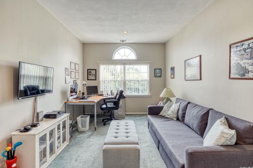 79 Windwatch Dr, Hauppauge NY 11788-3348 exterior