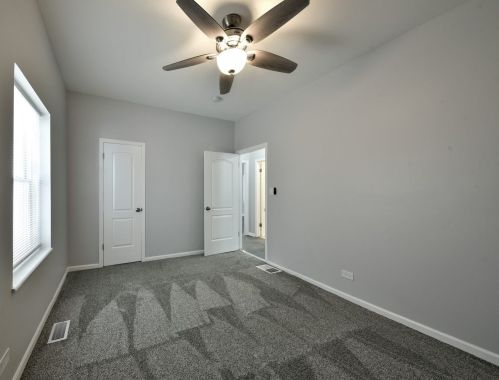 5029 West End Ave, Chicago IL 60644-2156 exterior