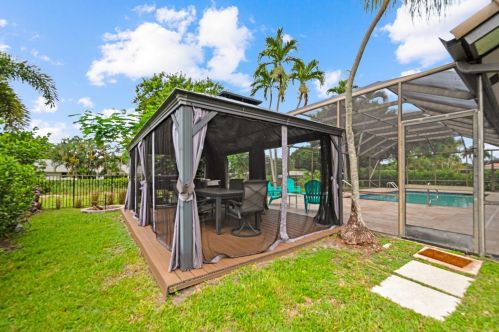 2700 41st St, Boca Raton FL  33434-5842 exterior