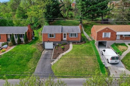 5196 Grove Rd, Pittsburgh, PA 15236-1656