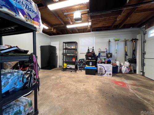 4 Crescent Rd, Edison NJ  08817-4125 exterior